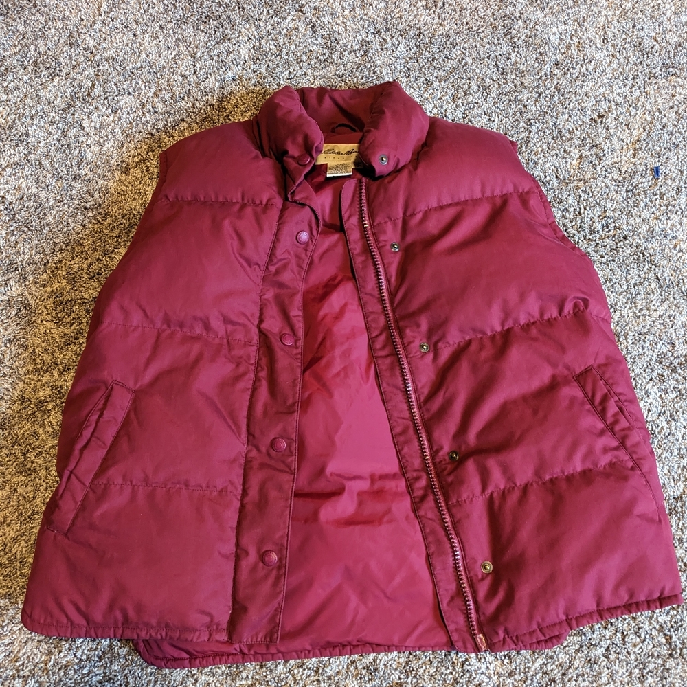 Women's Eddie Bauer puffer vest
